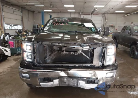 2015 Chevrolet Silverado 1500 2Lt z USA, uszkodzony, nr VIN 3GCUKREC2FG427557